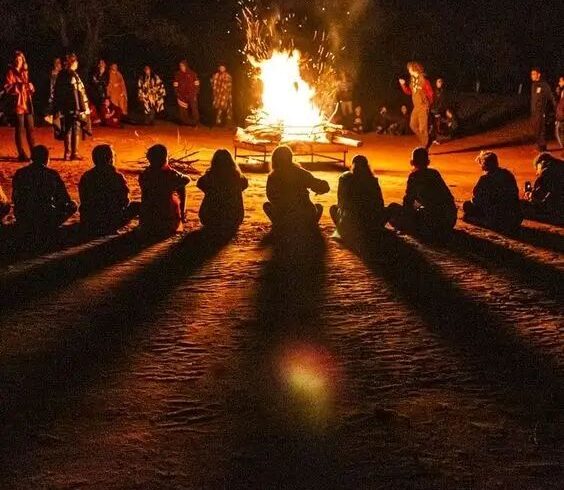 23 fun thanksgiving games for adults to celebrate together